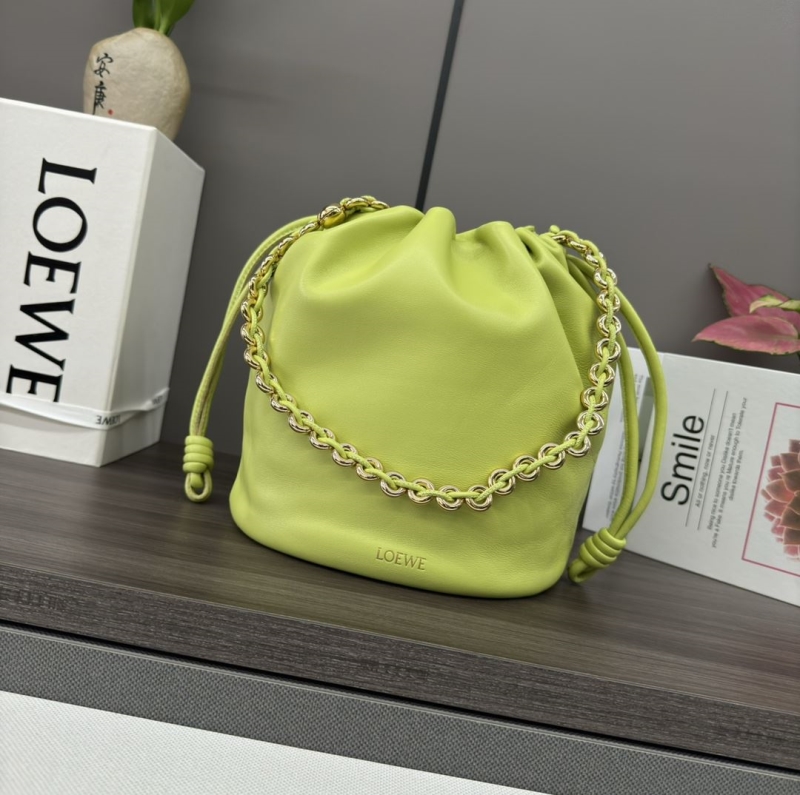 l*ew* bucket bags